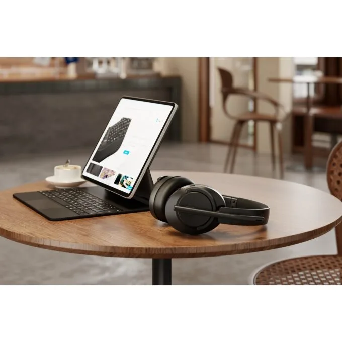 KENSINGTON C3550 EQ Bluetooth Over-Ear Headset — image 3