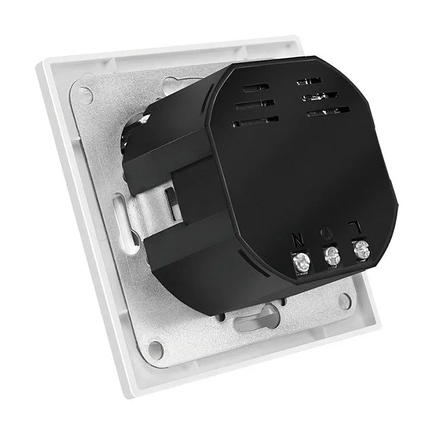 Unterputz-Steckdose, 1x CEE 7/3, 1x USB-A, 1x USB-C — image 3