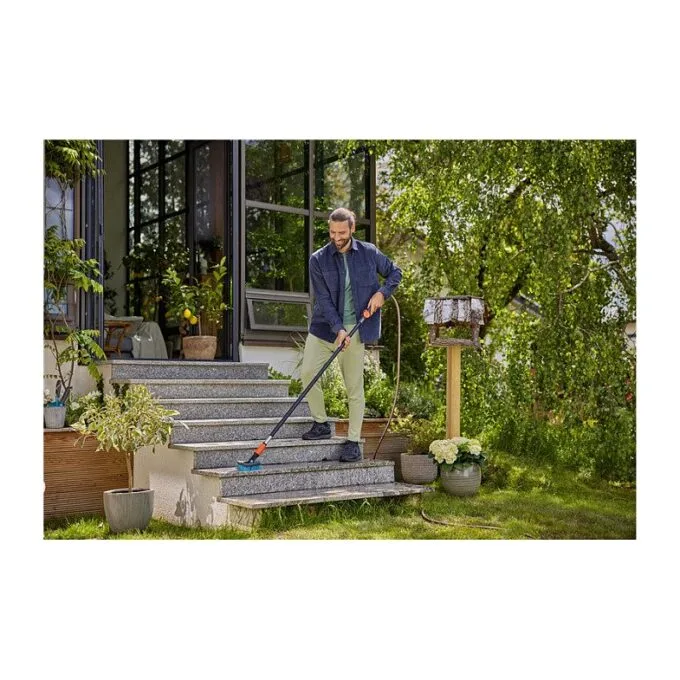 Gardena Cleansystem Stielbürste hard flex — image 2