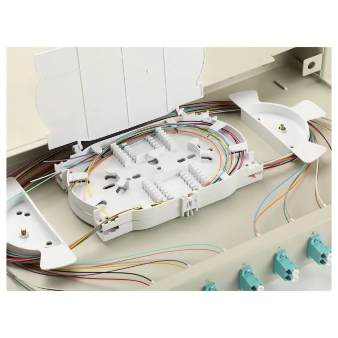Equip 337203 patch panel — image 6