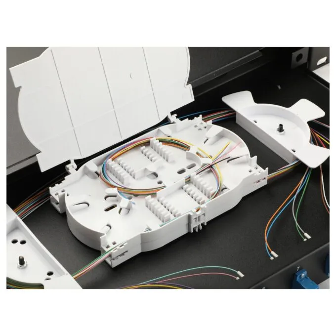 Equip 337200 patch panel — image 6