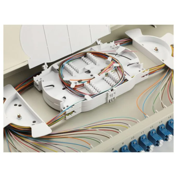 Equip 337211 patch panel — image 6