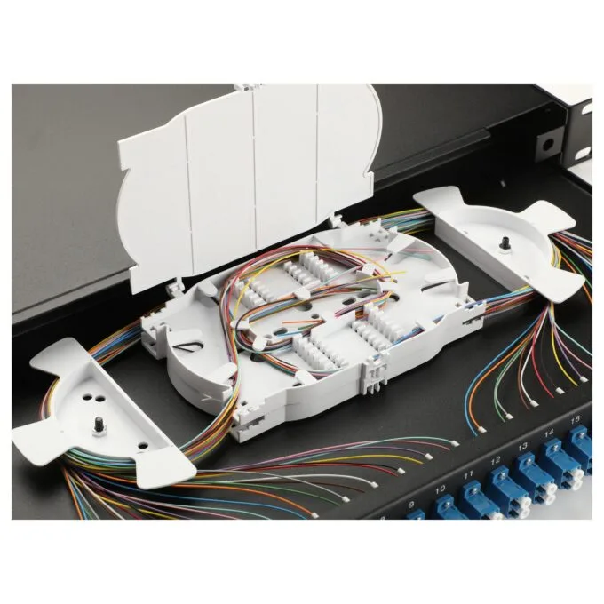 Equip 337210 patch panel — image 6