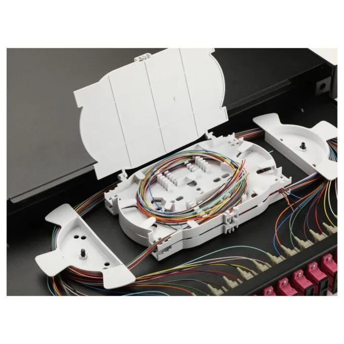 Equip 337314 patch panel — image 6