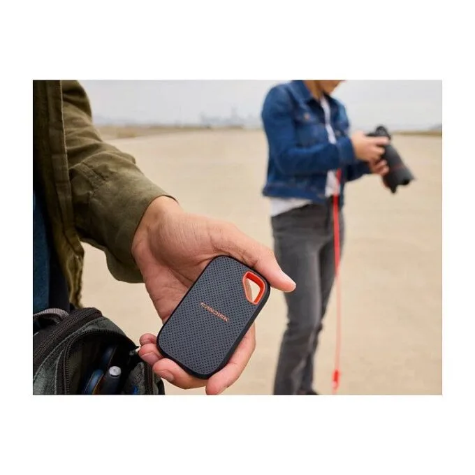 4TB SANDISK Read speed 2000 MB/s SDSSDE70-4T00-G25 — image 5