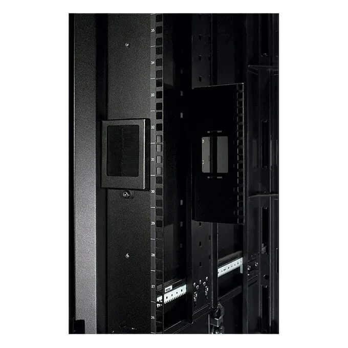 APC NetShelter SX 750mm Mounting Rail Brush Strips — image 6