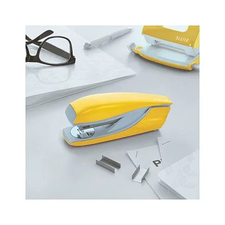 LEITZ Heftgerät NeXXt 5502 WOW gelb-metallic — image 2