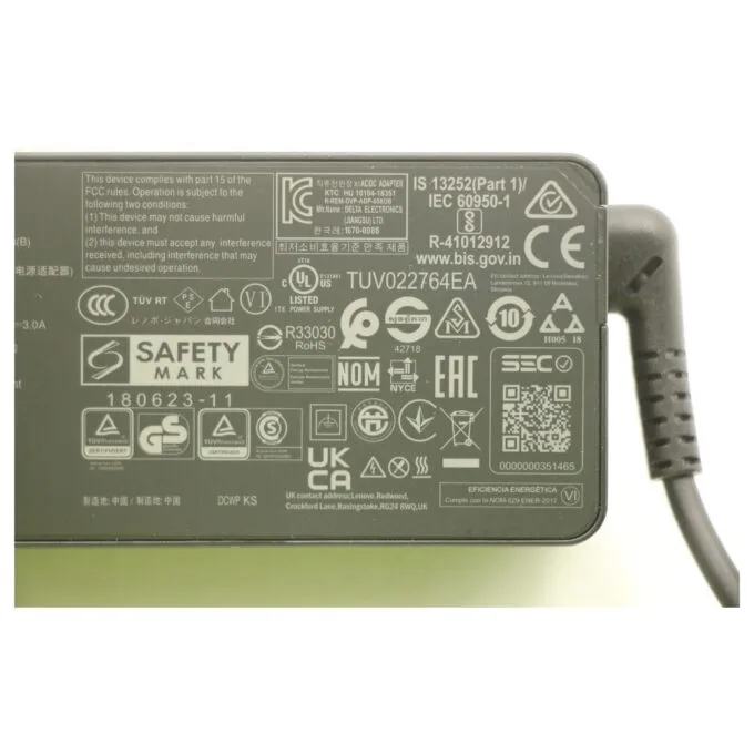 N Lenovo AC Adapter 65W USB Type-C Includes Power Cable — image 5