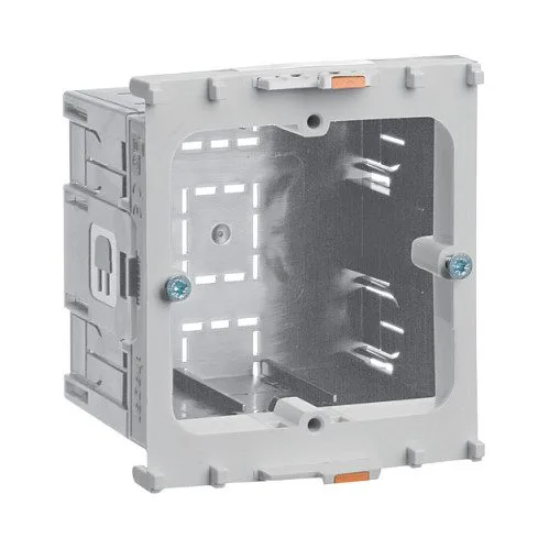 Hager GLT4001 socket-outlet — image 1